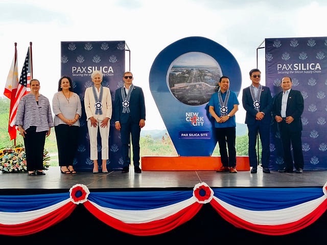 The Inaugural "Golden Node": In a major strategic play to secure next-generation technology supply chains, the United States and the Philippines have rapidly broken ground on a massive 4,000-acre Economic Security Zone in New Clark City. Spearheaded by US Undersecretary of State for Economic Affairs Jacob Helberg, the massive development serves as the very first physical facility built under Washington's flagship Pax Silica initiative. Designated as a "Golden Node," this AI-native industrial acceleration hub is strategically integrated into the broader Luzon Economic Corridor—a trilateral connectivity project linking Subic Bay, Clark, Manila, and Batangas to isolate critical tech manufacturing from geopolitical vulnerabilities. Graphic: Bases Conversion and Development Authority (BCDA) / Philippine News